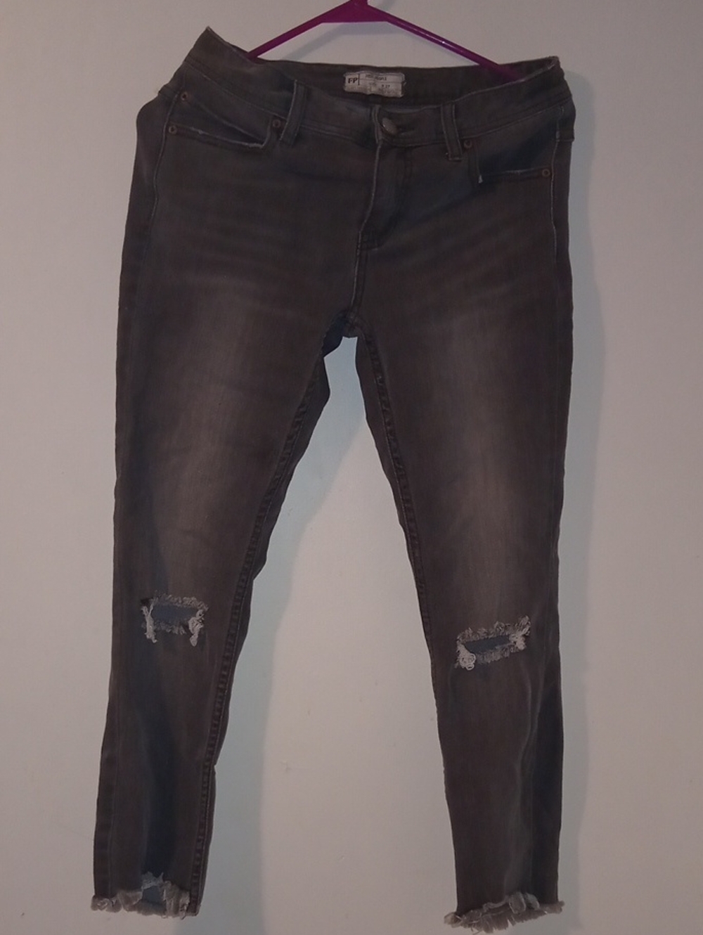FP Free People Women's Gray Distressed Skinny Jeans